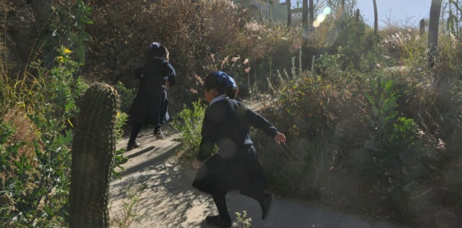 Estudiantes reclaman su derecho a la educación