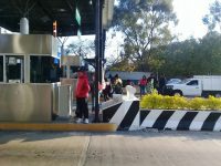 Normalistas toman Caseta de Huitzo