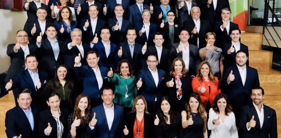 Meade Kuribreña presentó a su equipo de campaña