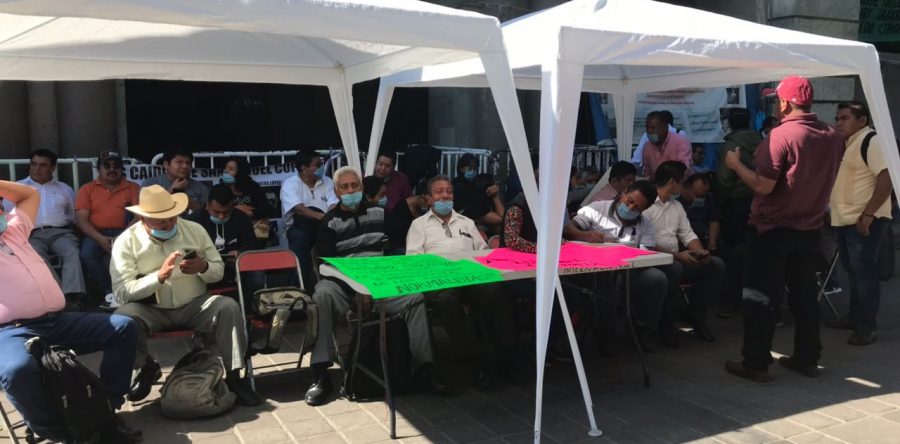 S-22 instala ayuno en el zócalo de la ciudad