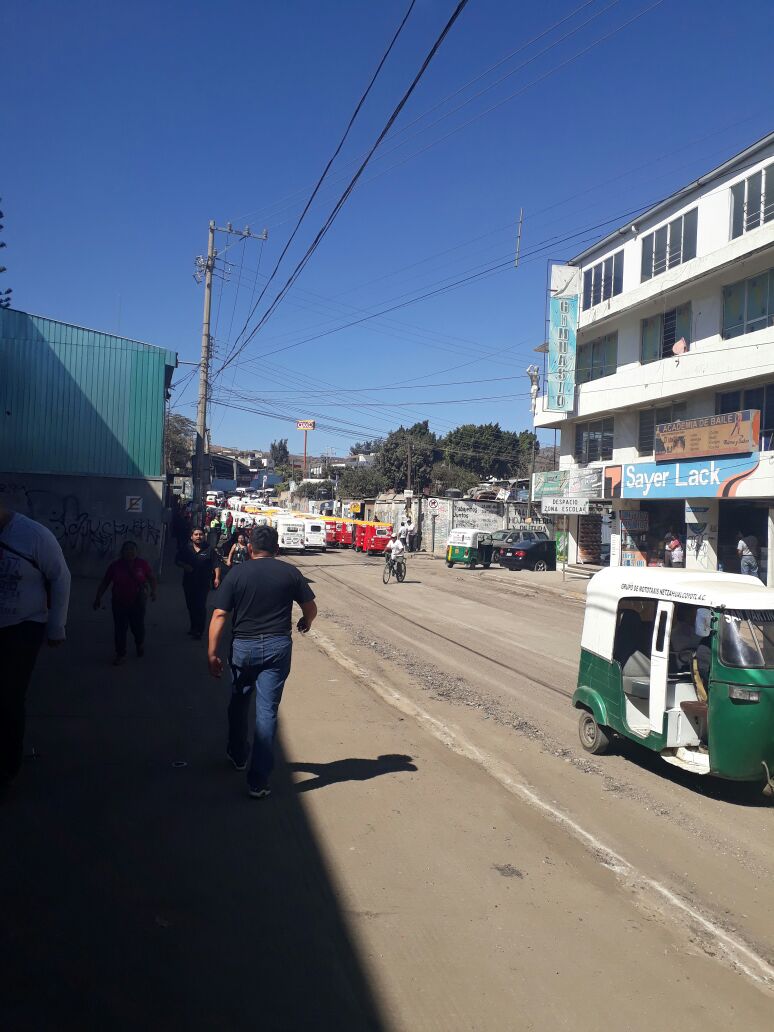 Revientan mototaxistas contra Sevitra