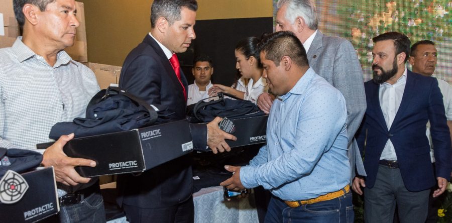 Reafirma Alejandro Murat compromiso de su gobierno para enfrentar a la delincuencia en Oaxaca