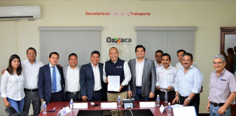 Firma Gobierno del Estado y Acreimex convenio  en beneficio de concesionarios