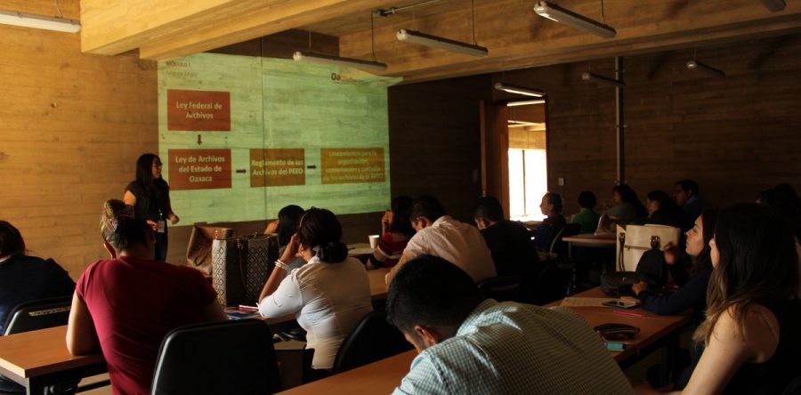 Capacita AGEO a Comités Técnicos de Archivo en materia de organización, conservación y custodia
