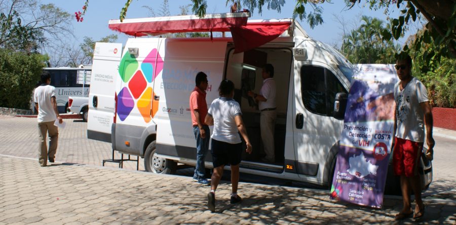 Realiza Coesida gira de prevención del VIH en la Costa