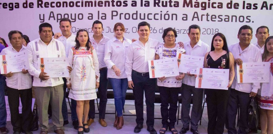 Entrega Sectur, IOA y Fonart apoyos para la producción artesanal