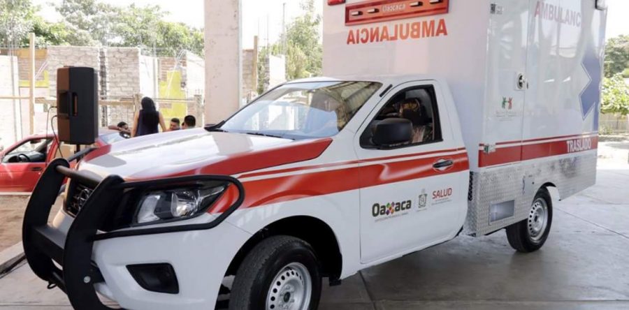 DIF Oaxaca y Secretaría de Salud del Estado entregan ambulancia en Santa Rosa de Lima en la Costa Oaxaqueña