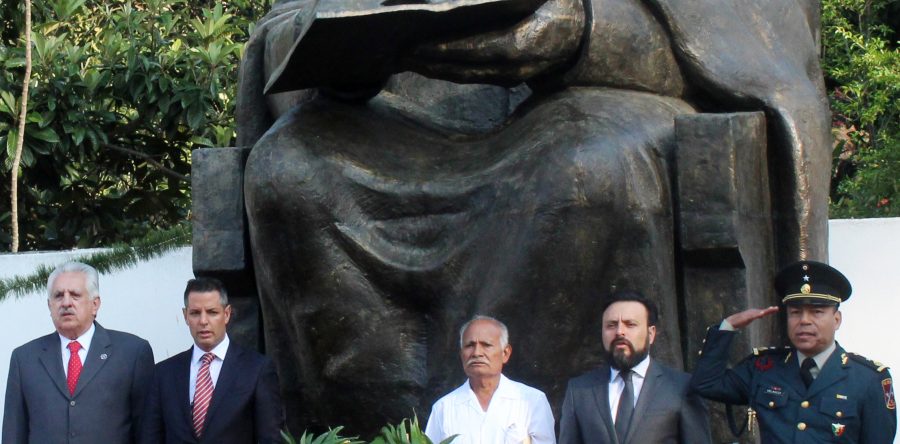 Honran Poderes del Estado al Benemérito de las Américas
