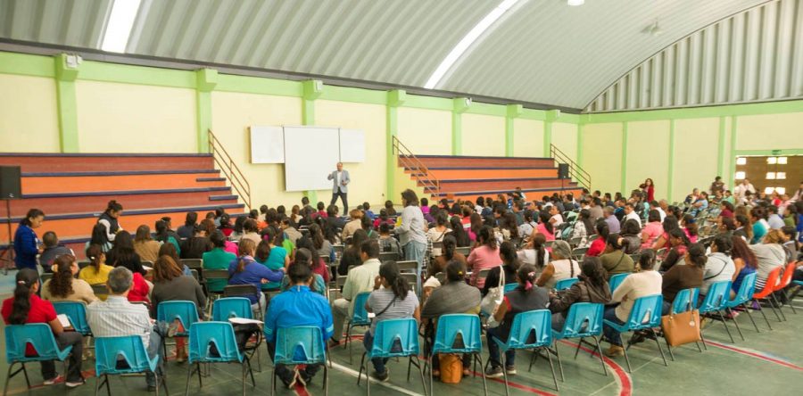 Padres educadores, estrategia del IEEPO para promover la comunicación entre escuela y familia