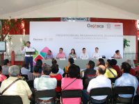 Presenta Icapet programa estatal de capacitación para locatarios de mercados