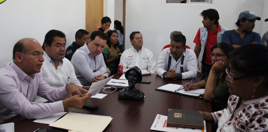 Trabaja Gobierno del Estado con autoridades de la Sierra Norte