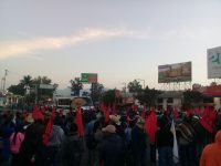 Madrugan bloqueos en Oaxaca; FPR acciona