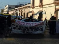 Toman por tercer día consecutivo oficinas de SSO y calle de J.P García