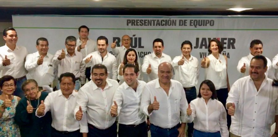 Raúl Bolaños presenta a su equipo de campaña, rumbo al Senado.