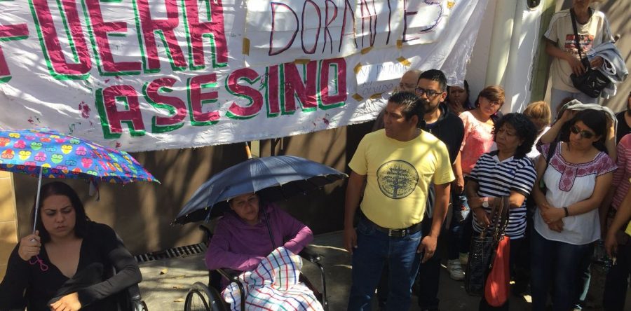 Desmienten padres de familia a maestros y reiteraron que no permitirán su regreso a la técnica 100