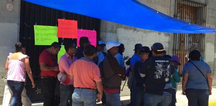 ENSFO cierra palacio de gobierno