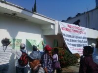 Protestan en el IOCIFED para exigir atención al plantel 259 del IEBO