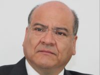 Se separa Javier Villacaña del cargo de Secretario de Administración