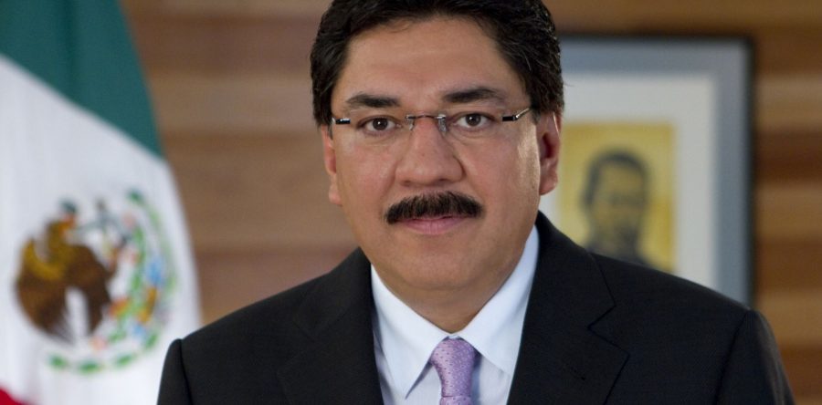 Denuncian a Ulises Ruiz junto con excolaboradores por delitos de lesa humanidad
