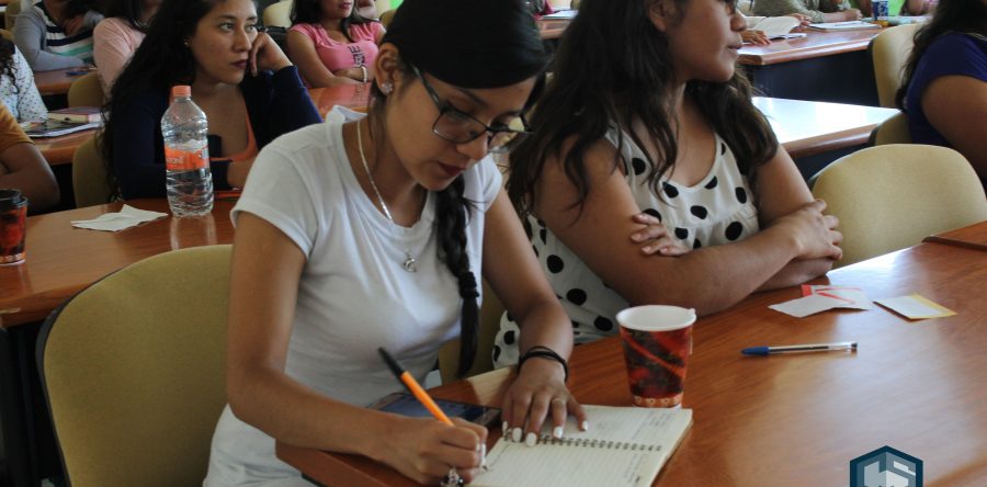 Realiza CEVIE-UABJO conversatorios para mejorar calidad de la enseñanza