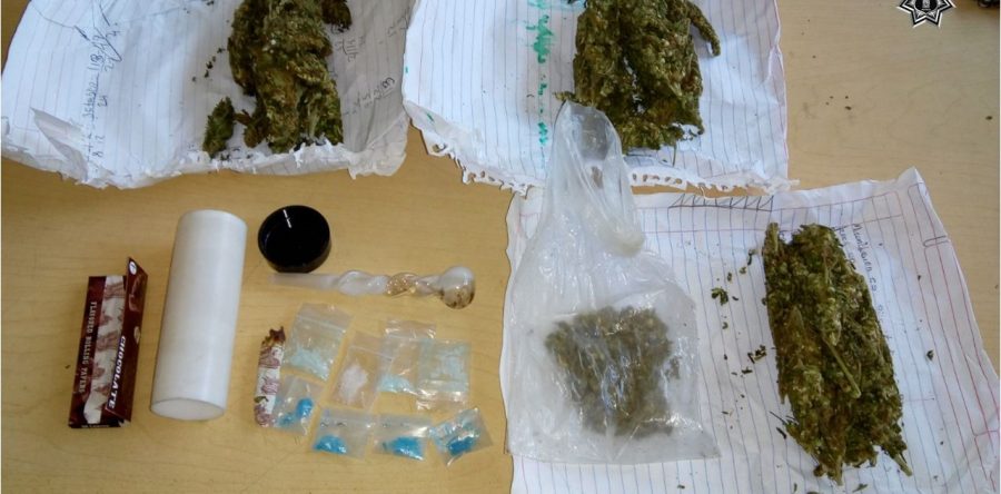 Policías estatales detienen a 2 personas con cristal y marihuana en la Costa
