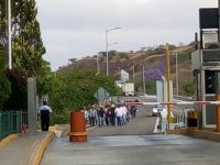 Habitantes de Yucuita se apoderan de la Caseta de Huitzo