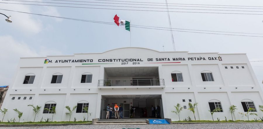 Atestiguan Gobierno de Oaxaca y Federación apertura del Palacio Municipal de Santa María Petapa