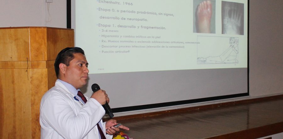 Capacita Hospital Civil a personal médico y de enfermería en atención de heridas y ostomías