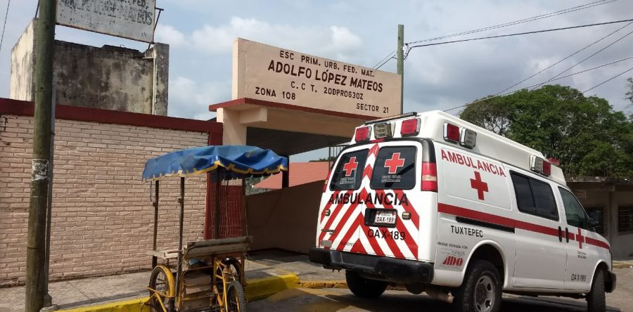 Evacua CEPCO personal de institución educativa en Tuxtepec afectado por inhalación de monóxido de carbono