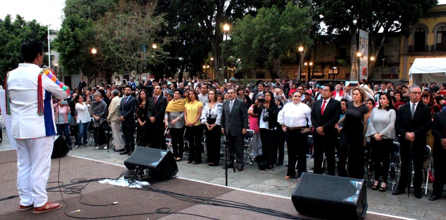Con gran júbilo, cantan las mañanitas a Oaxaca