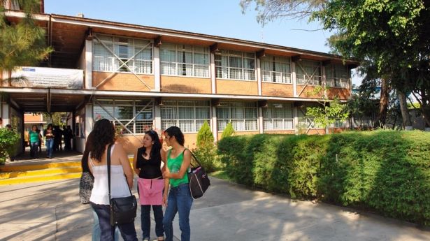 Atiende IEEPO en tiempo y forma demandas del Subsistema de Normales