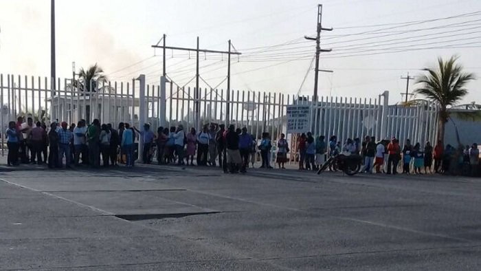 Afectados por la explosión de la refinería Antonio Dovalí  piden indemnización