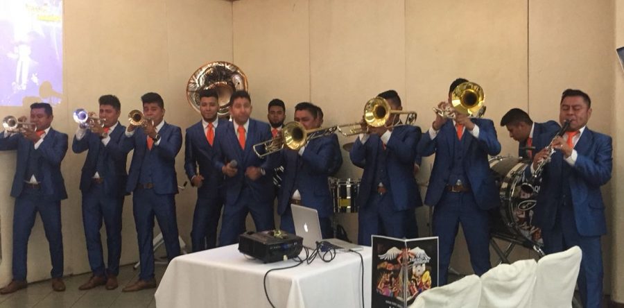 Presenta Banda Tierra Mojada su nuevo disco