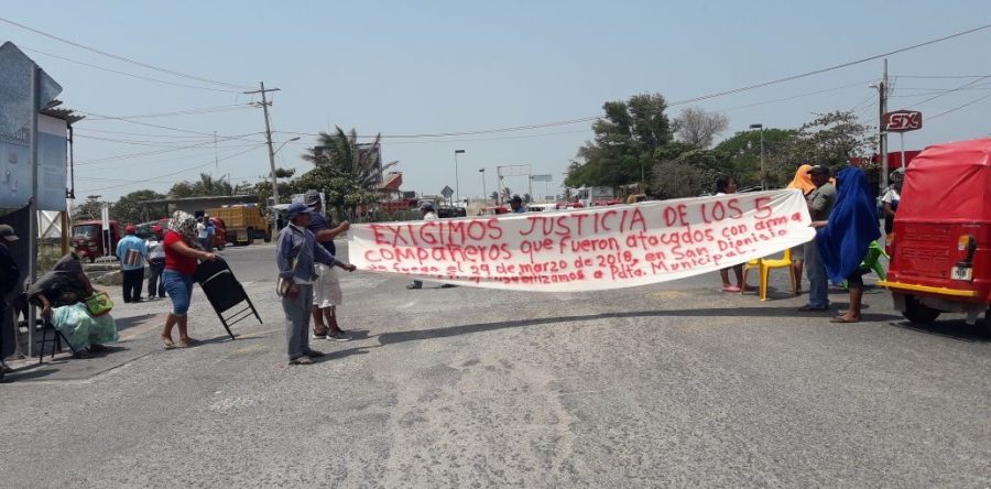 Pobladores de San Dionisio del Mar nuevamente bloquean en el canal 33