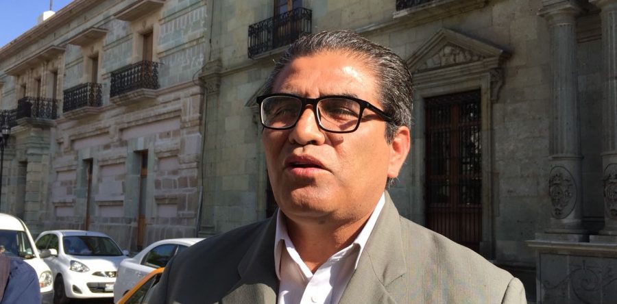 Catedráticos de Derecho piden la destitución del rector