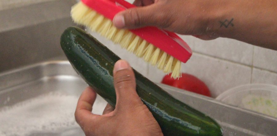 Exhorta SSO a realizar prácticas higiénicas a la hora de preparar alimentos