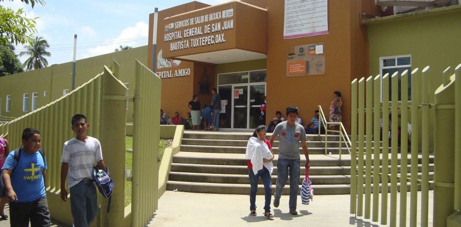 Nuevamente criminalizan labor médica; detienen a anestesiólogo en Tuxtepec por supuesta negligencia médica