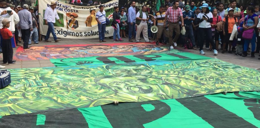 Marcha la API en la Capital