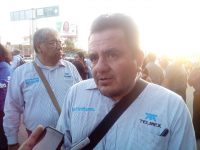 Amenazan telefonistas con huelga por la división de Telmex