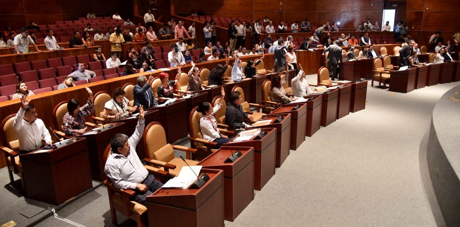 Aprueba Legislativo proceso conciliatorio ante incumplimiento en obras públicas