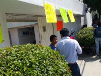 Con protesta en IOCIFED padres de familia piden construcción de baños