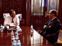 Socialismo populista de MALO o súper capitalismo del Novus Ordo de Meade: Alfredo Martínez de Aguilar