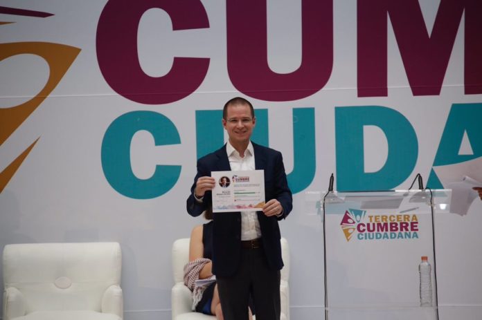 Ricardo Anaya, candidato de sí mismo, no escucha a nadie y baja: Carlos Ramírez