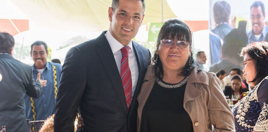 Entrega Gobierno del Estado reconocimientos y medallas al mérito a 609 docentes
