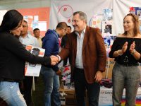 Festeja Hernández Fraguas a las madres trabajadoras