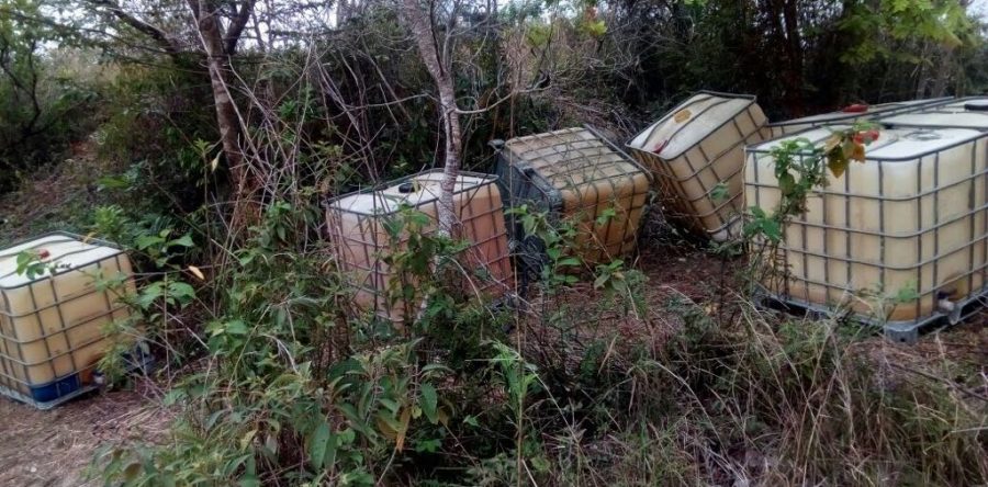 Fuerzas estatales localizan alrededor de 3 mil 900 litros de hidrocarburo en Santa María Petapa