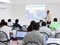 Capacitación constante para fortalecer el servicio público