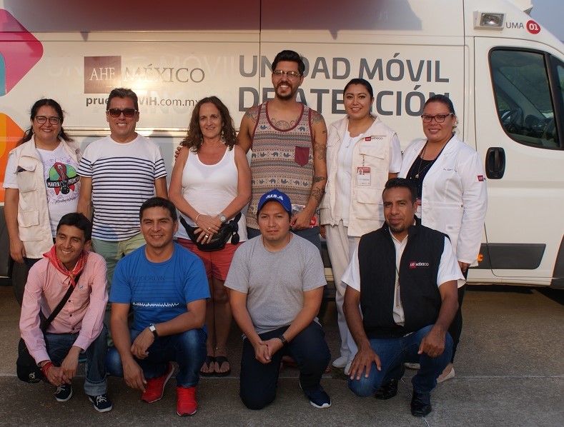 Periodistas galardonados por AHF reconocen trabajo de prevención  y atención del VIH en Oaxaca