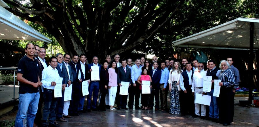 Reconoce Hernández Fraguas a integrantes del Consejo Consultivo de Infraestructura