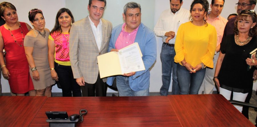 Recibe Gobierno del Estado Pliego Petitorio 2018 del STPEIDCEO
